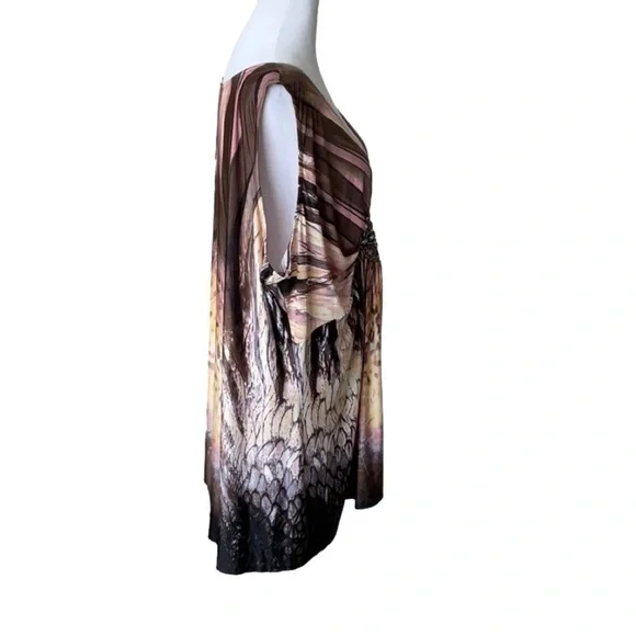 Venus Bejeweled Sleeveless Blouse - Picture 8 of 11